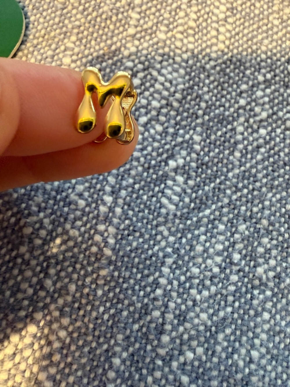 Anthropologie Gold M Drop Earrings on Green Heart Display - Picture 7 of 8
